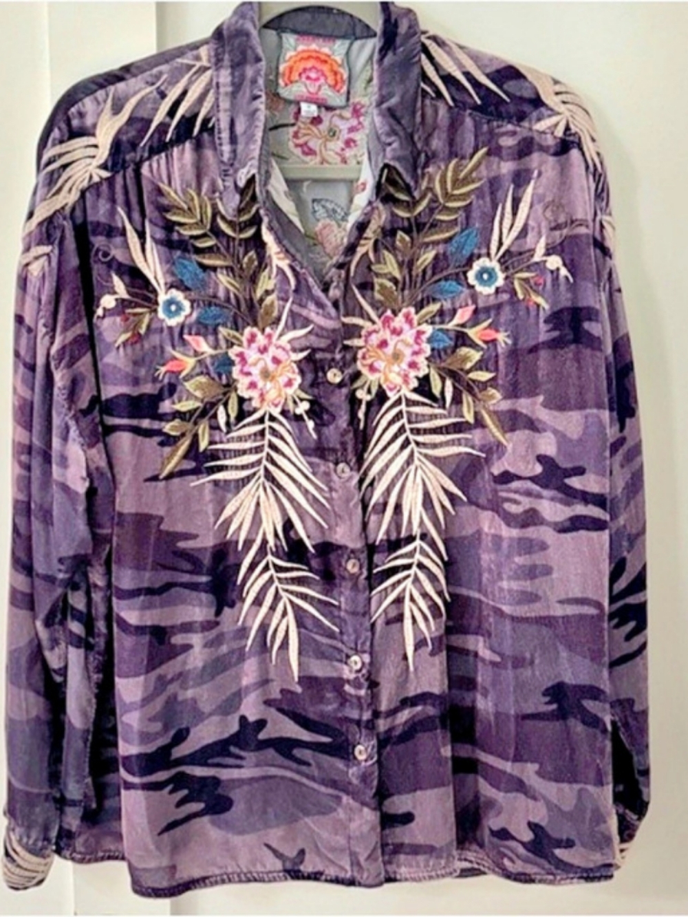Johnny Was Embroidered Camo Button Down Purple Medium Like New